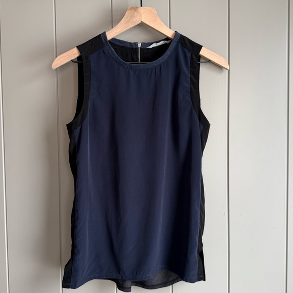 Athleta Tops - Athleta Mixed Sleeveless Shirt Womens XS Blue Black Lyocell blend